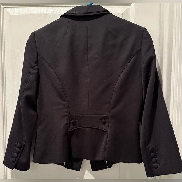 White House Black Market Structured Black Tuxedo Jacket w Back Belted Detailing - Picture 2 of 3